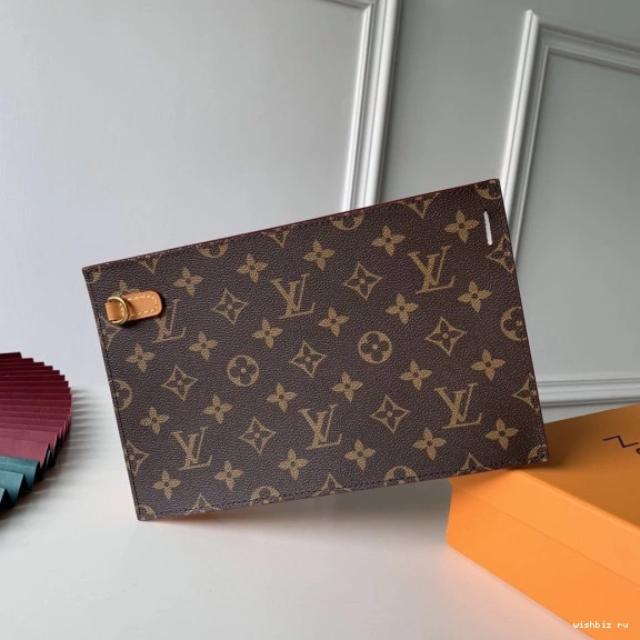 WIS VUITTON POUCH LOUIS 0906
